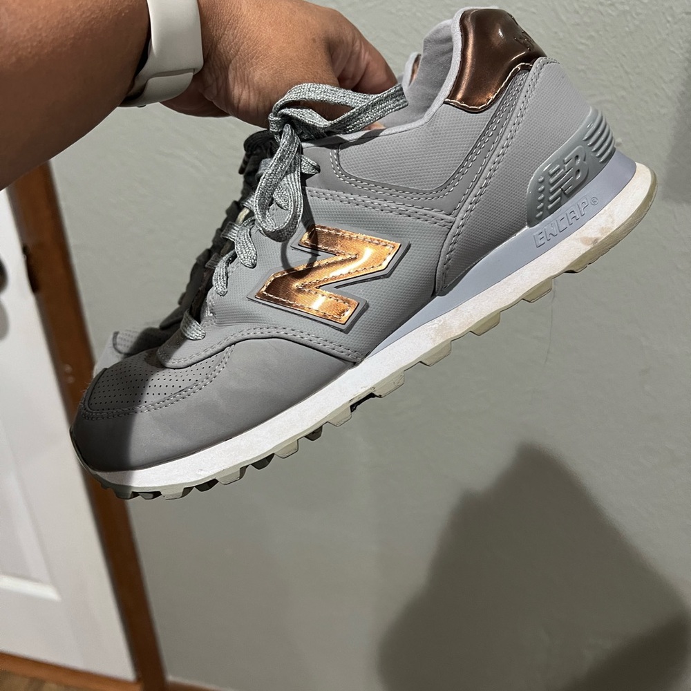 New Balance 574 Gray Sneakers with Rose Gold Details Size 8 - Picture 2 of 8